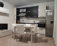 Italy Lombardy Boltiere vacation rental compare prices direct by owner 14292272