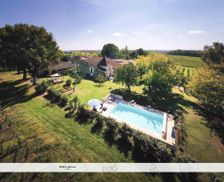 France Aquitaine Les Esseintes vacation rental compare prices direct by owner 13862970