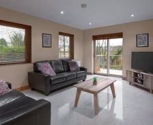 United Kingdom Fermanagh County Enniskillen vacation rental compare prices direct by owner 16040190