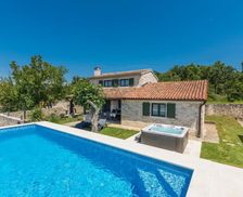 Croatia Istria Kanfanar vacation rental compare prices direct by owner 13031816