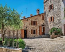 Italy Emilia-Romagna Castellarano vacation rental compare prices direct by owner 19518808