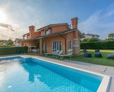 Italy Veneto Isola Albarella vacation rental compare prices direct by owner 4299221