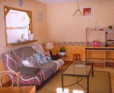 France Auvergne Jumeaux vacation rental compare prices direct by owner 13973044