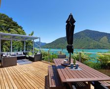 New Zealand Marlborough Whatanihi vacation rental compare prices direct by owner 27008101