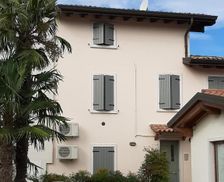 Italy Veneto Colà di Lazise vacation rental compare prices direct by owner 14446628