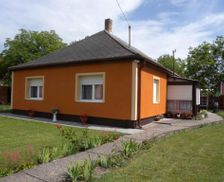 Hungary Balaton Balatonfenyves vacation rental compare prices direct by owner 4513413