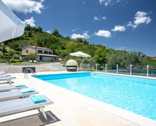 Italy Provincia di Pesaro e Urbino Montelicciano vacation rental compare prices direct by owner 5954876