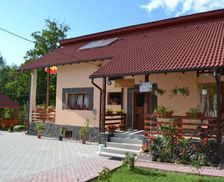 Romania Vâlcea Costeşti vacation rental compare prices direct by owner 14265575