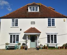 United Kingdom Isle of Wight Freshwater vacation rental compare prices direct by owner 17902695