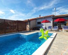 Croatia Istria Pula vacation rental compare prices direct by owner 4626483