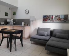 France Rhône-Alps Crémieu vacation rental compare prices direct by owner 26857559