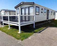 United Kingdom Kent Dymchurch vacation rental compare prices direct by owner 14264409