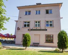 Czechia Central Bohemia Strašice vacation rental compare prices direct by owner 13013037