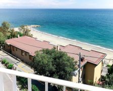 Italy Liguria Bergeggi vacation rental compare prices direct by owner 11388036