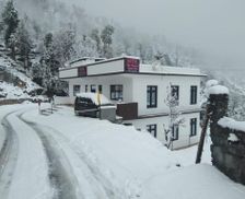 India Uttarakhand Munsyari vacation rental compare prices direct by owner 13917376