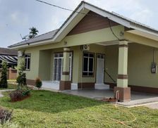 Malaysia Terengganu Kampong Sura Tengah vacation rental compare prices direct by owner 26749979