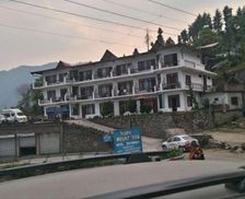 India Uttarakhand Munsyari vacation rental compare prices direct by owner 13905113