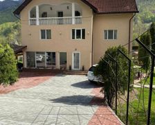 Romania Vâlcea Brezoi vacation rental compare prices direct by owner 13785324