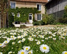 France Pays de la Loire Maigné vacation rental compare prices direct by owner 14197943