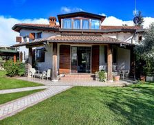 Italy Veneto Pacengo vacation rental compare prices direct by owner 6337454