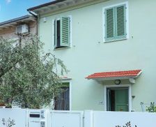 Italy Tuscany San Miniato vacation rental compare prices direct by owner 14014128