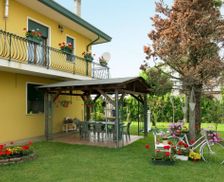 Italy Veneto Eraclea vacation rental compare prices direct by owner 3982175