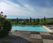 France Nouvelle-Aquitaine Mensignac vacation rental compare prices direct by owner 16395626