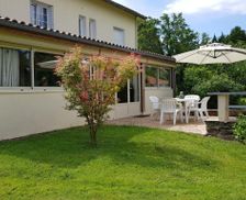 France Nouvelle-Aquitaine Saint-Jory-de-Chalais vacation rental compare prices direct by owner 12125679