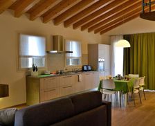 Italy Veneto Romano d'Ezzelino vacation rental compare prices direct by owner 33241596