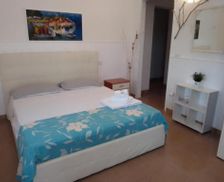 Italy Apulia Torre Lapillo vacation rental compare prices direct by owner 7766277