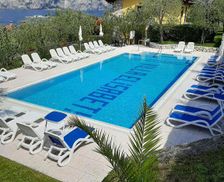 Italy Veneto Brenzone sul Garda vacation rental compare prices direct by owner 6996289