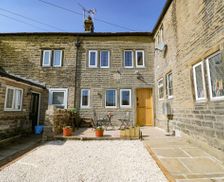 United Kingdom Peak District Holmfirth vacation rental compare prices direct by owner 4299357