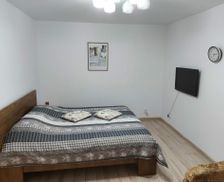 Romania Hunedoara Hunedoara vacation rental compare prices direct by owner 14294711