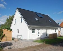 Germany Poel Island Kaltenhof vacation rental compare prices direct by owner 27762599