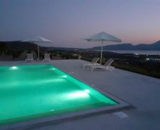 Greece Milos Adamantas vacation rental compare prices direct by owner 14446438