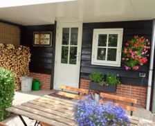 Netherlands Zuid-Holland Lekkerkerk vacation rental compare prices direct by owner 14160381