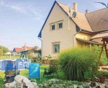 Hungary Balaton Balatonkeresztúr vacation rental compare prices direct by owner 4481114