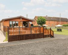 United Kingdom Peak District Derby vacation rental compare prices direct by owner 6753940