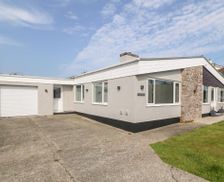 United Kingdom Anglesey Holyhead vacation rental compare prices direct by owner 23731946