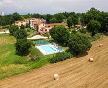 Italy Tuscany Orentano vacation rental compare prices direct by owner 13818138