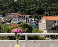 Croatia Dubrovnik-Neretva County Mokošica vacation rental compare prices direct by owner 16390753