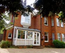 United Kingdom West Sussex Horsham vacation rental compare prices direct by owner 16427924