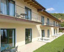 Italy Lombardy Pieve di Tremosine vacation rental compare prices direct by owner 4450599