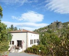 France Auvergne-Rhone-Alpes Villeneuve-d'Allier vacation rental compare prices direct by owner 29919104