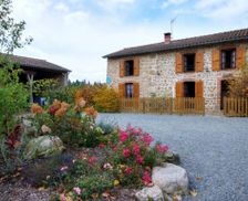 France Auvergne-Rhône-Alpes Les Salles vacation rental compare prices direct by owner 3931717