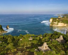 Indonesia Sumba Waikabubak vacation rental compare prices direct by owner 17613017