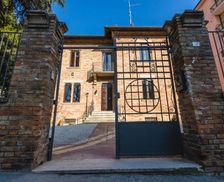 Italy Marche Macerata vacation rental compare prices direct by owner 6828405