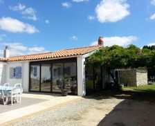 France Pays de la Loire Le Bernard vacation rental compare prices direct by owner 15183544