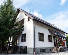 Romania Vâlcea Râmnicu Vâlcea vacation rental compare prices direct by owner 13602526