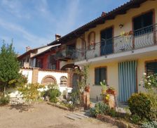 Italy Piedmont Sommariva del Bosco vacation rental compare prices direct by owner 14525242